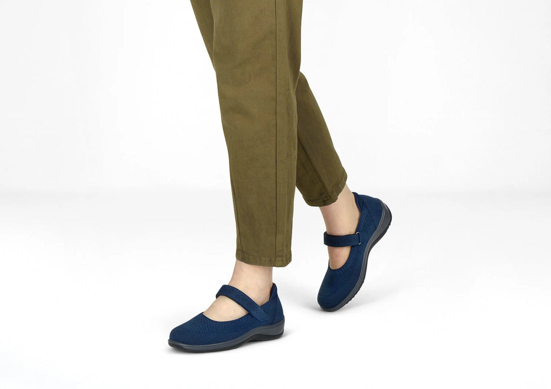 Jessa - Navy