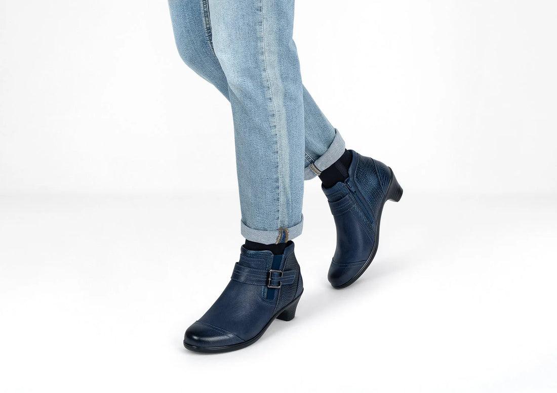Emma - Navy
